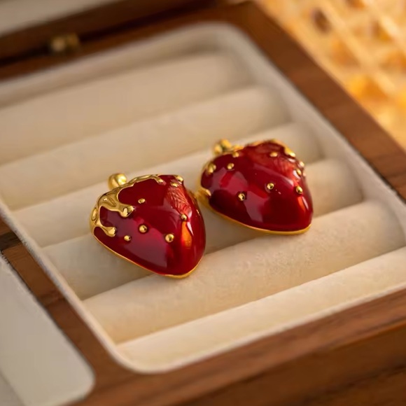 ◾️18k Gold Plated Enameled Glaze Strawberry Dangle Earrings - Picture 8 of 8